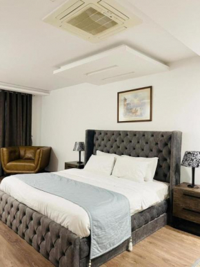 Gold Crest Luxury Apartments
